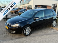 Volkswagen Golf - 1.6 TDI Highline BlueMotion NAVI, CRUISE, PDC V/A