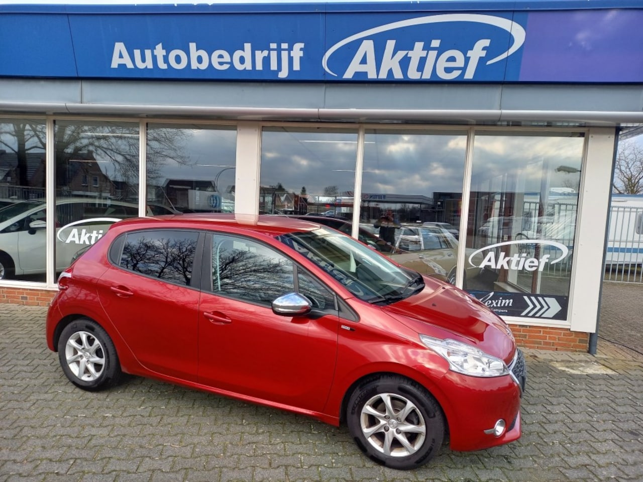 Peugeot 208 - 1.2 Vti Style 1.2 VTI STYLE - AutoWereld.nl