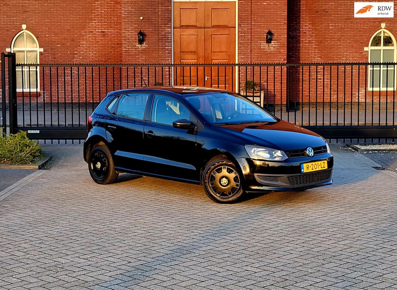 Volkswagen Polo - 1.2 Easyline / Airco / Elektrische ramen / 5 deurs - AutoWereld.nl