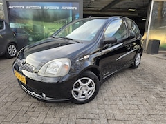 Toyota Yaris - 1.0-16V VVT-i Sol | 12MND GARANTIE | NW APK | ELEC RAMEN | LMV |