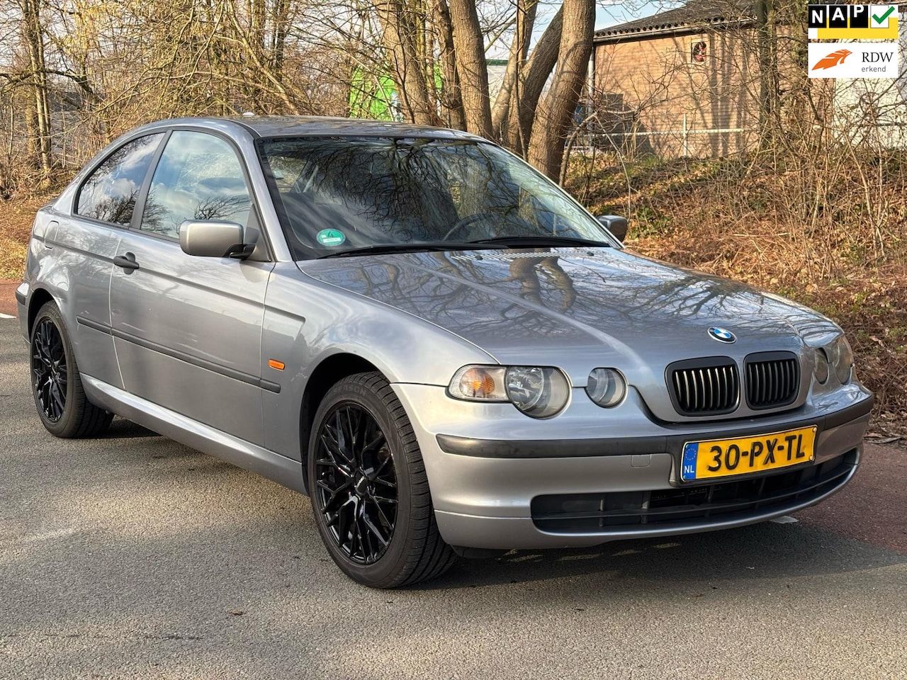 BMW 3-serie Compact - 316ti Black&Silver Navi/AppleCarplay/Cr.control - AutoWereld.nl