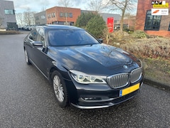 BMW 7-serie - 740 LWB I-Perf PANO/TV'S/NAVI BOMVOL