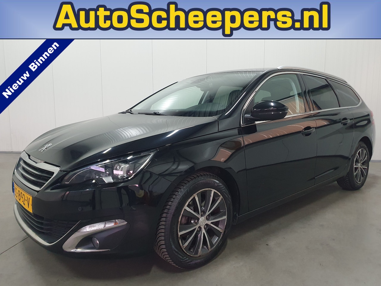 Peugeot 308 SW - 1.2 PureTech Blue Lease Premium LED/CAMERA/PANO/NAVI/CRUISE/CLIMA - AutoWereld.nl