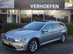 Volkswagen Passat Variant - 1.4 TSI GTE Connected Series Plus - PANORAMADAK - STOEL VERW - DIST CONTR - VOL DEALER OND