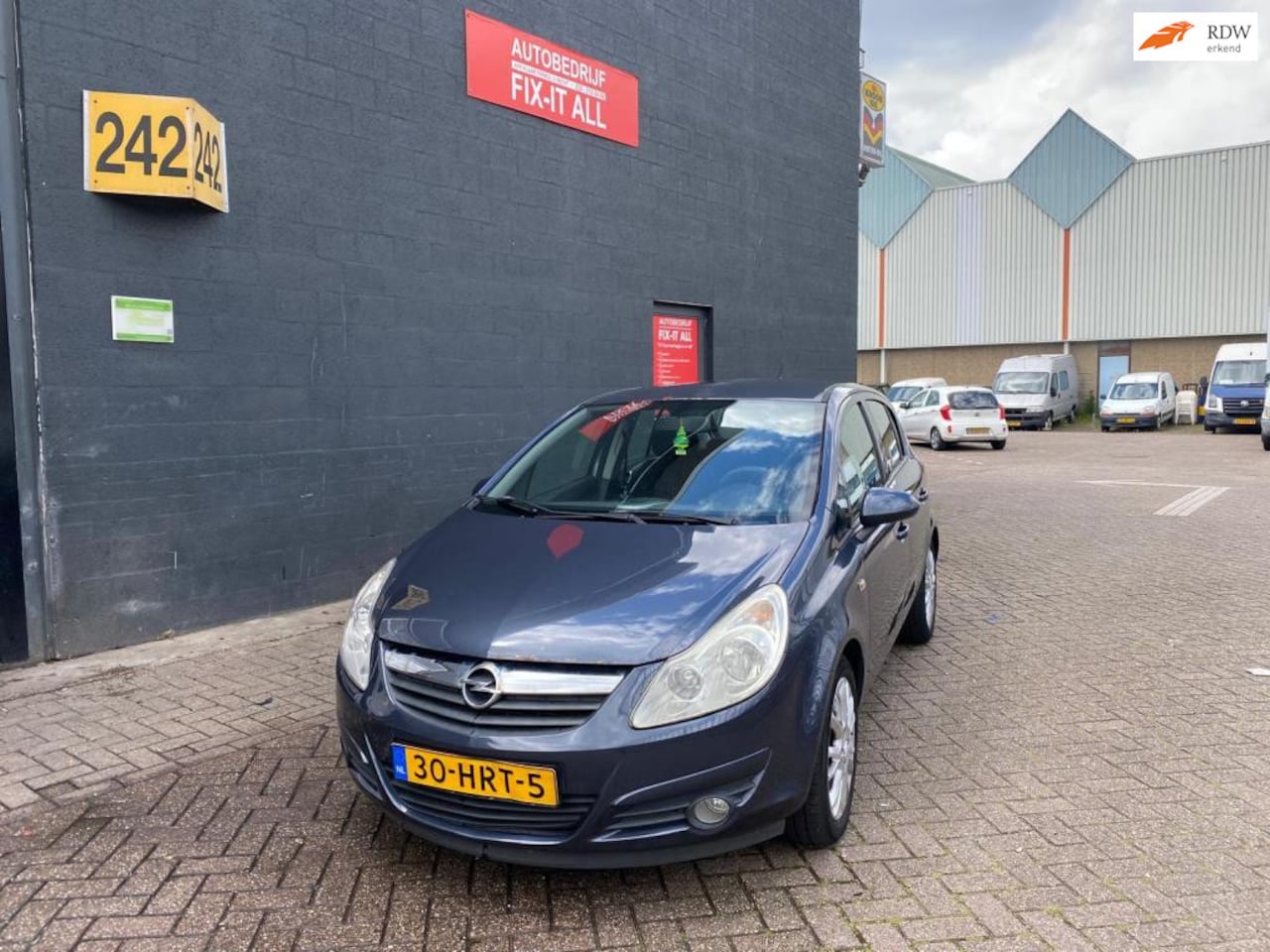 Opel Corsa - 1.4-16V Enjoy 1.4-16V Enjoy - AutoWereld.nl