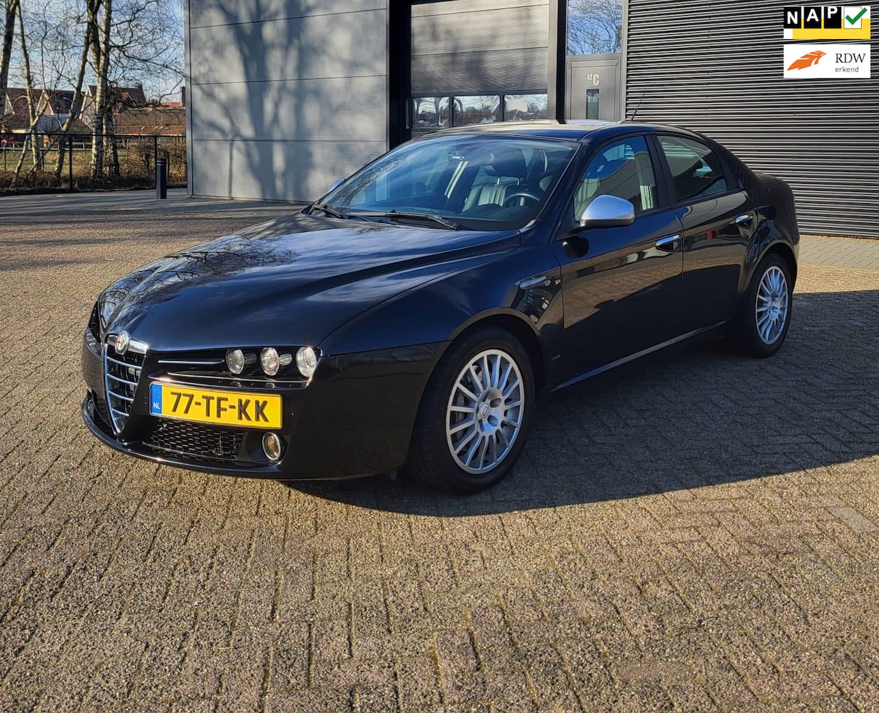 Alfa Romeo 159 - 3.2 JTS Q4 Distinctive 3.2 JTS Q4 Distinctive, H6, Leder, APK 02/26! - AutoWereld.nl