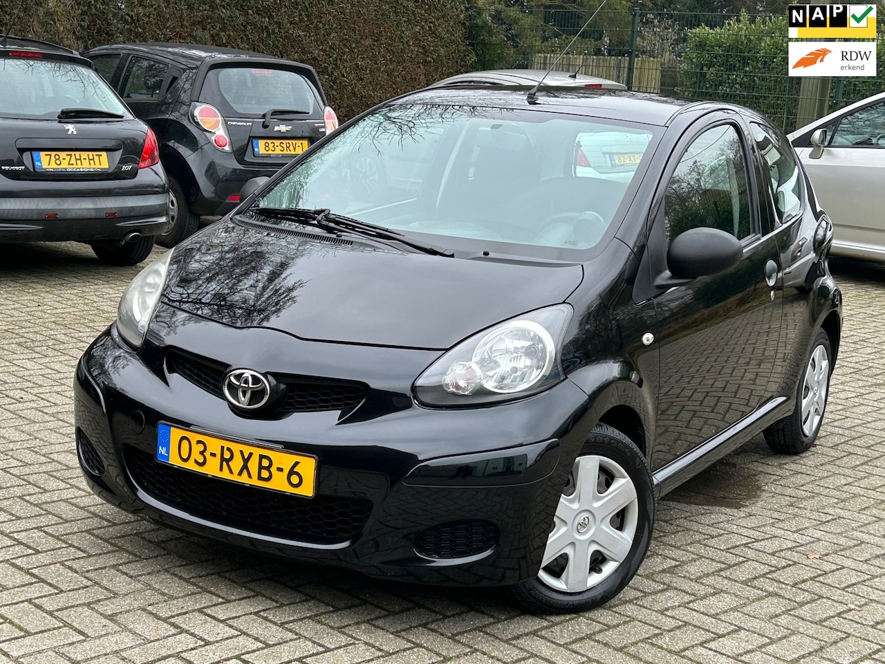 Toyota Aygo - 1.0-12V Access 1.0-12V Access - AutoWereld.nl