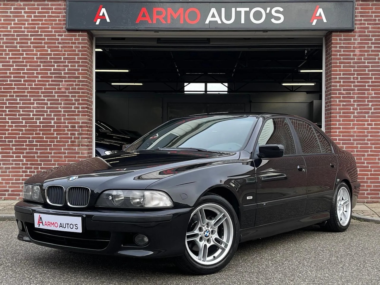 BMW 5-serie - 2.5 Executive M-Pakket | Eerste Eigenaar | Uniek - AutoWereld.nl