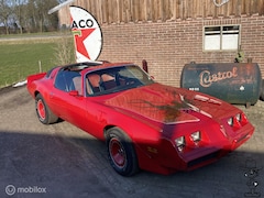 Pontiac Firebird - Trans-Am coupe TARGA 400 v8 LPG