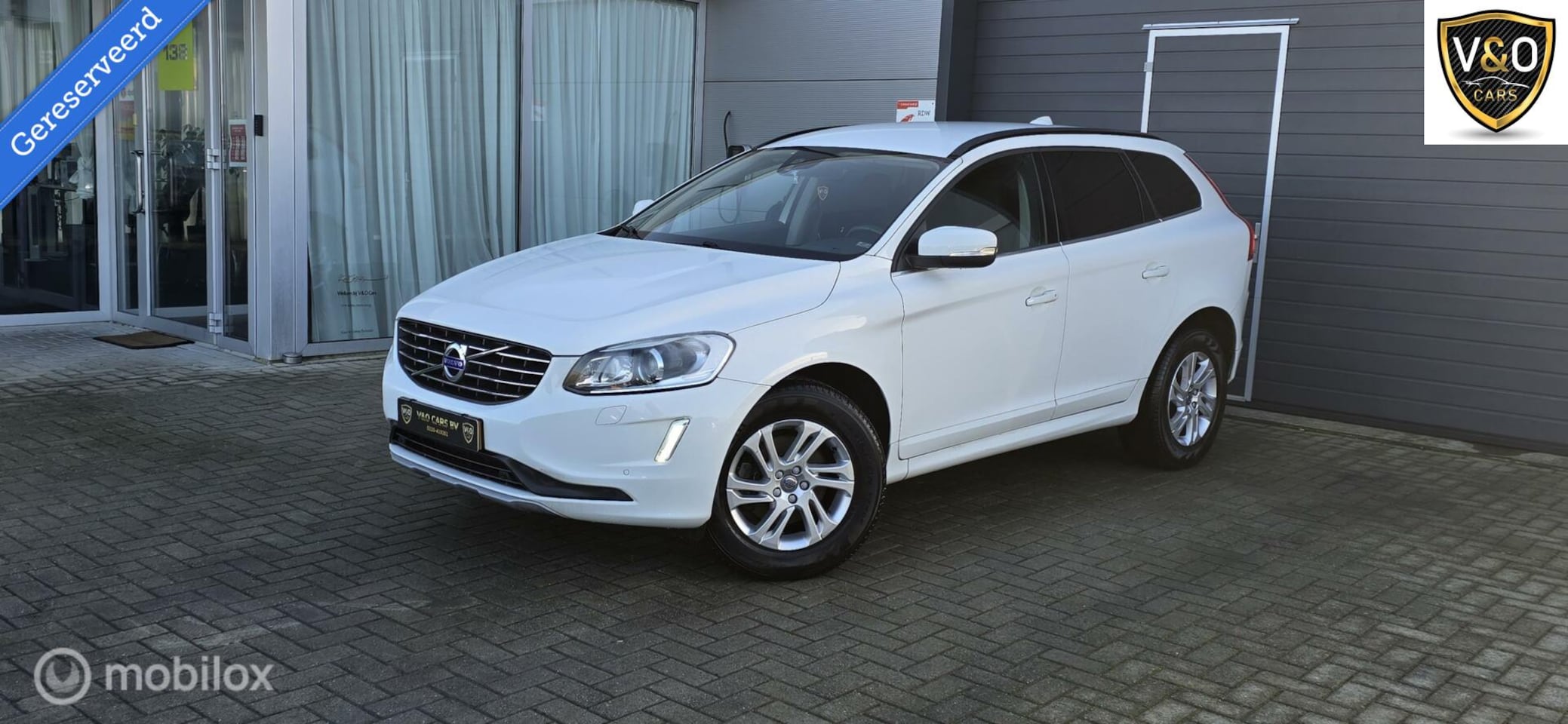 Volvo XC60 - 2.0 D4 FWD Polar+ - AutoWereld.nl