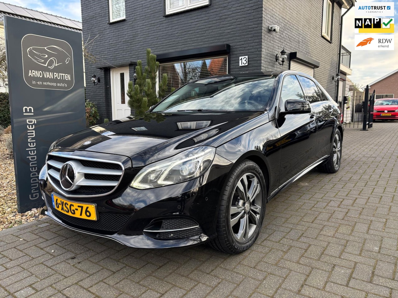 Mercedes-Benz E-klasse - 200 Prestige Avantgarde / Panoramadak - AutoWereld.nl