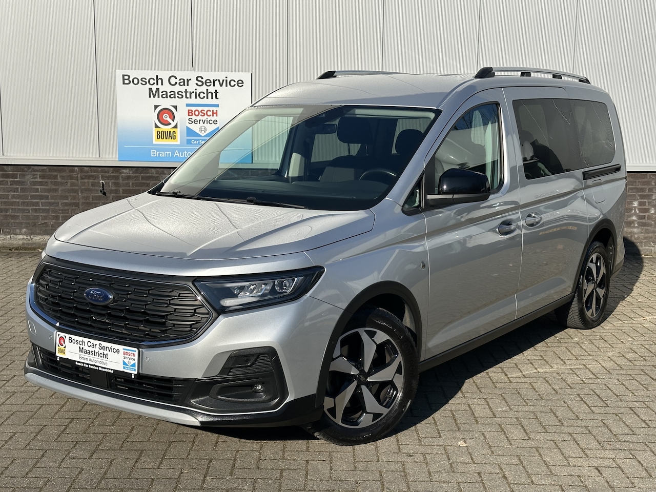 Ford Tourneo Connect Grand - | Active | 1.5 TSI 7p| 7-zits | Automaat | Virtual Display | 7-zits | Groot Navi | Winter- - AutoWereld.nl