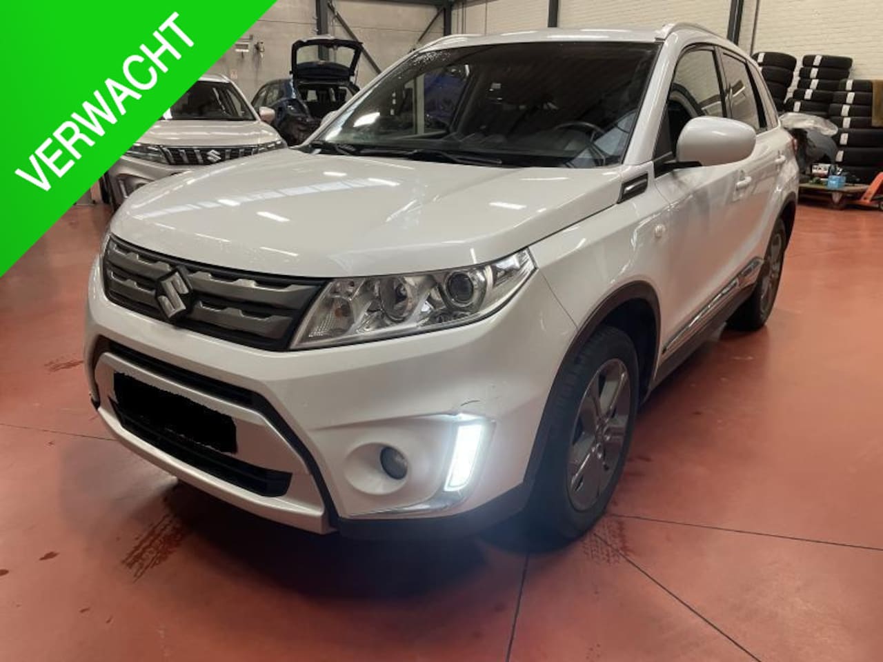 Suzuki Vitara - 1.6 Exclusive | Trekhaak, Navigatie, Cruise Control, Parkeercamera, Dealer onderhouden, 17 - AutoWereld.nl