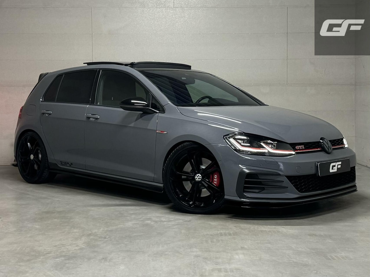 Volkswagen Golf - 2.0 TSI GTI TCR Oettinger Pano Virtual Sfeer - AutoWereld.nl