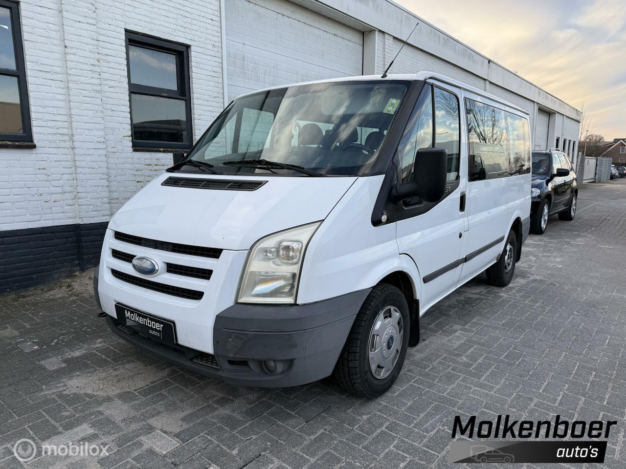 Ford Transit Tourneo - 280S 2.2 TDCI 280S 2.2 TDCI - AutoWereld.nl