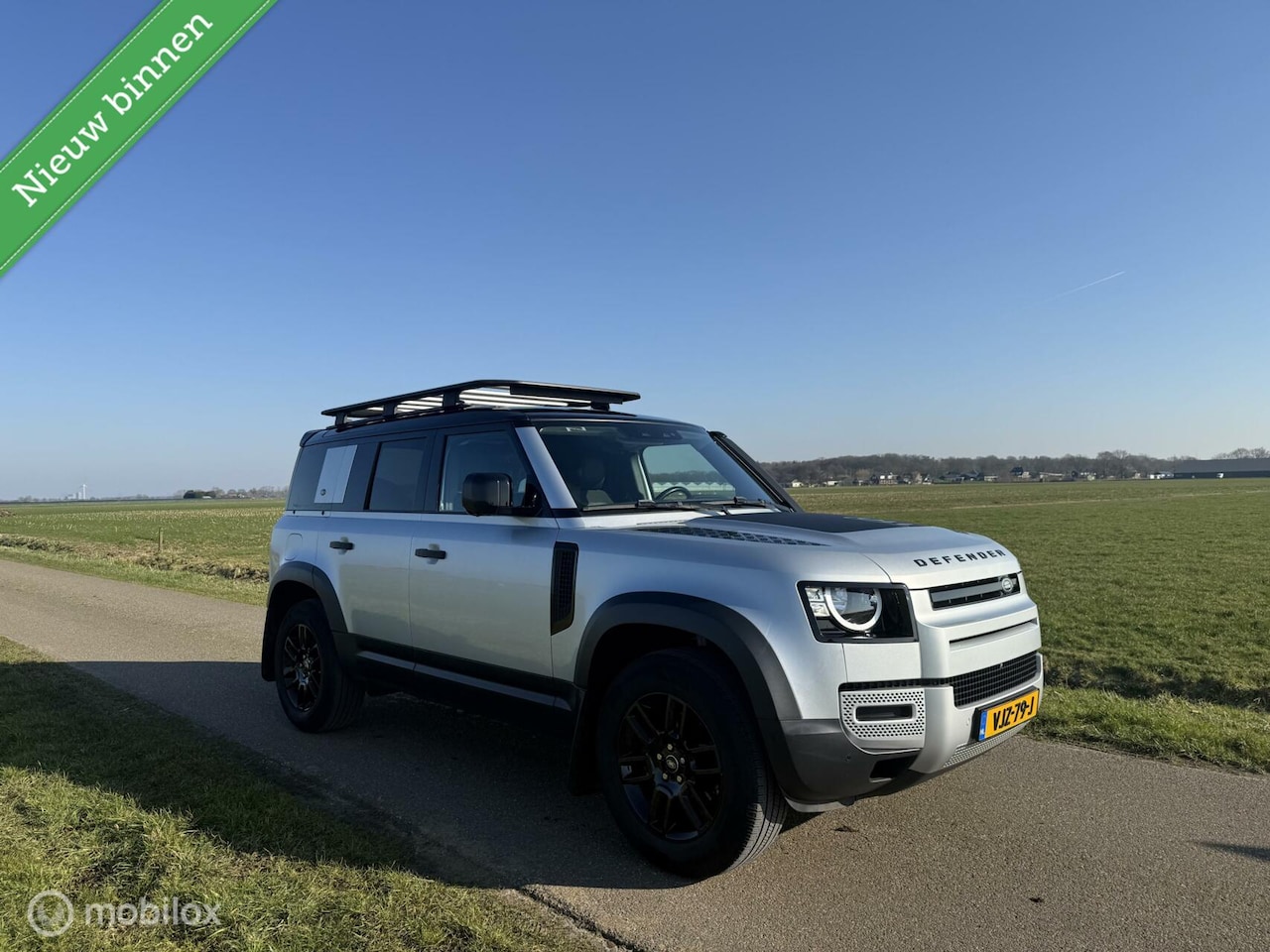 Land Rover Defender 110 - 2.0 D240 First Edition grijs kenteken - AutoWereld.nl