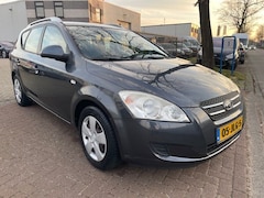 Kia Cee'd Sporty Wagon - 1.4 X-tra ISG Airco