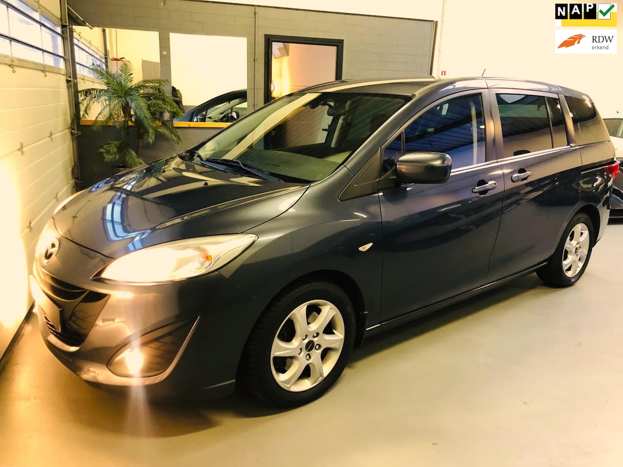 Mazda 5 - 2.0 150pk/ 7 zits/CRUISE/ Stoelverw./PDC/ APK - AutoWereld.nl