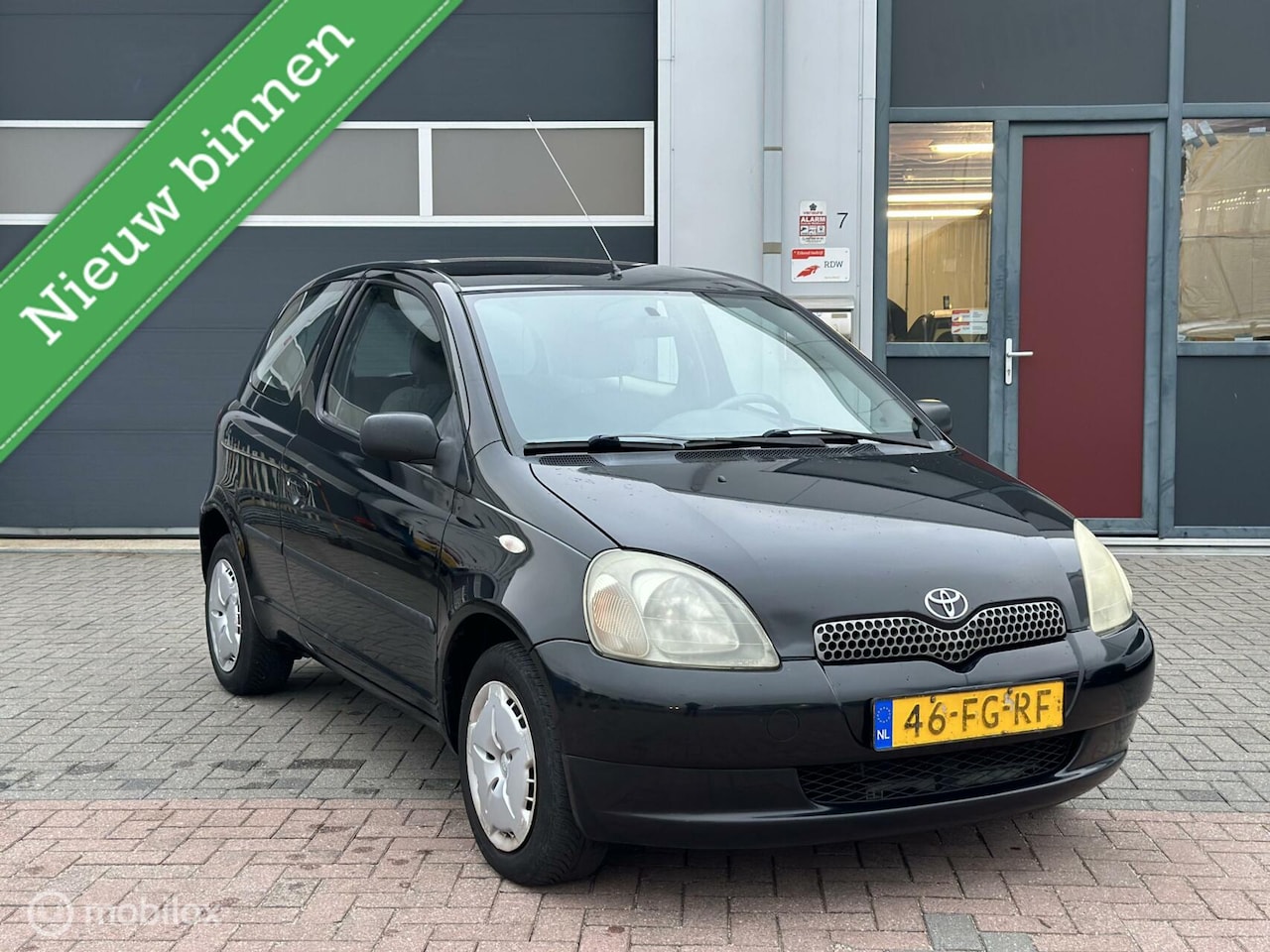 Toyota Yaris - 1.0-16V VVT-i Luna 1.0-16V VVT-i Luna - AutoWereld.nl