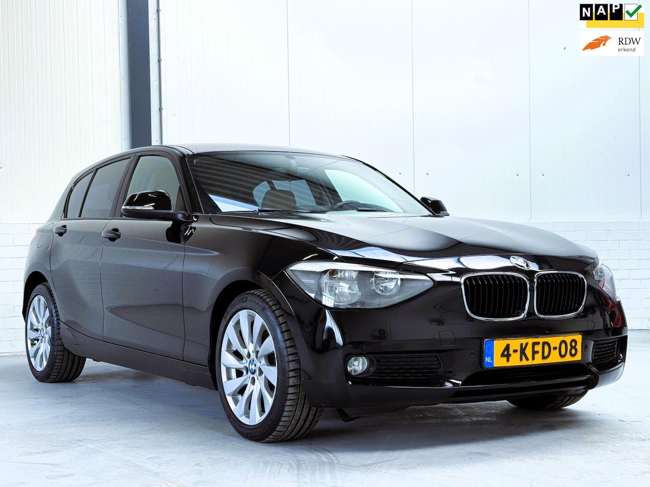 BMW 1-serie - 116i Business Leer|P.D.C.|Org NL|1e Eigenaar - AutoWereld.nl