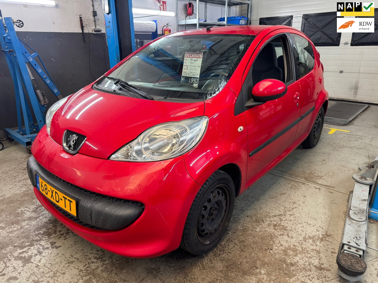 Peugeot 107 - 1.0-12V XS 5 deuren, goed onderhouden + APK + veel nieuwe onderdelen - AutoWereld.nl