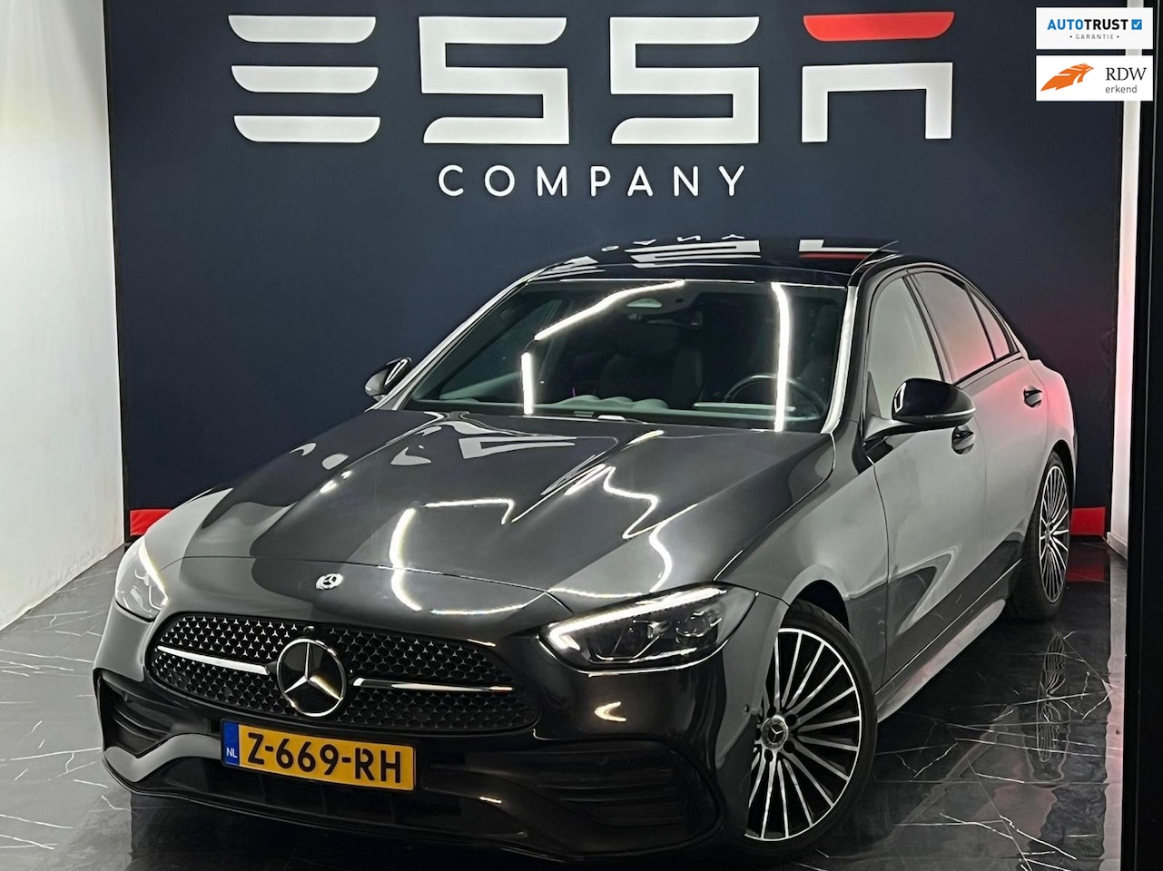 Mercedes-Benz C-klasse - 300 AMG Line Pano Burmester Massage 360 Camera - AutoWereld.nl