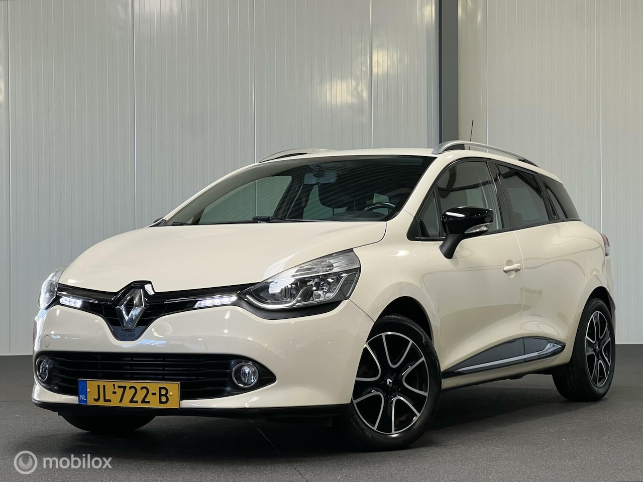 Renault Clio Estate - 0.9 TCe Night&Day [ NL auto van 1e eigenaar NAP ] - AutoWereld.nl