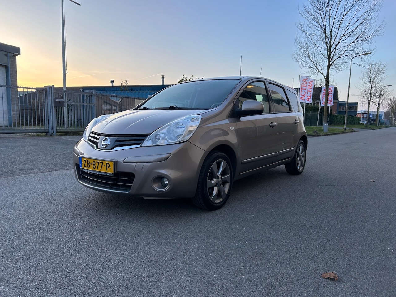 Nissan Note - 1.4 Connect Edition Navi/Cruise/Airco/Bluetooth - AutoWereld.nl