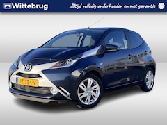 Toyota Aygo - 1.0 VVT-i x-sport | Lichtmetalen Velgen | Airco | Camera | Extra Getint Glas