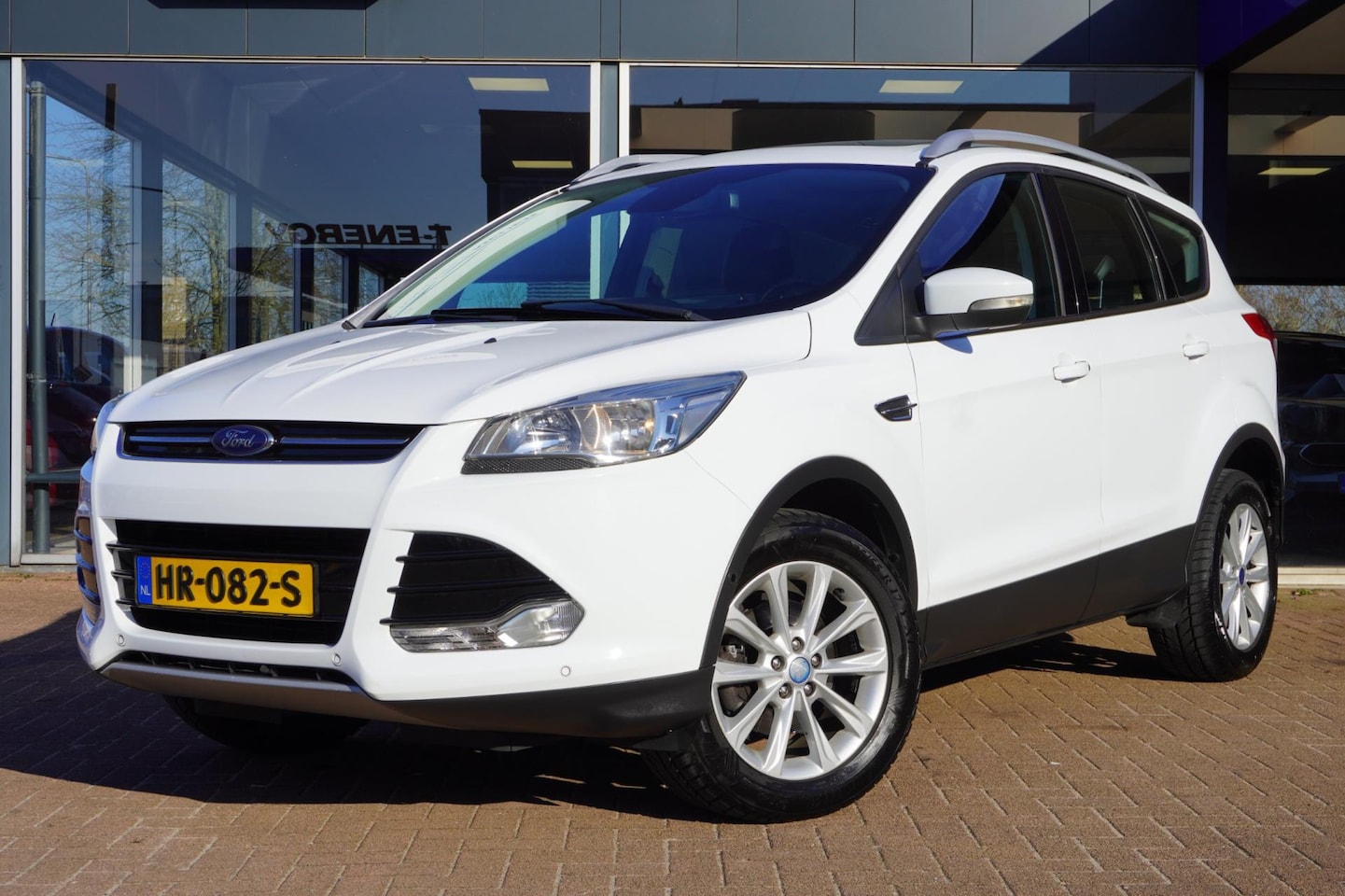 Ford Kuga - 1.5 Titanium | Airco | Elek. Pakket | Hoge instap | LM velgen | Vol opties | Inruil mogeli - AutoWereld.nl