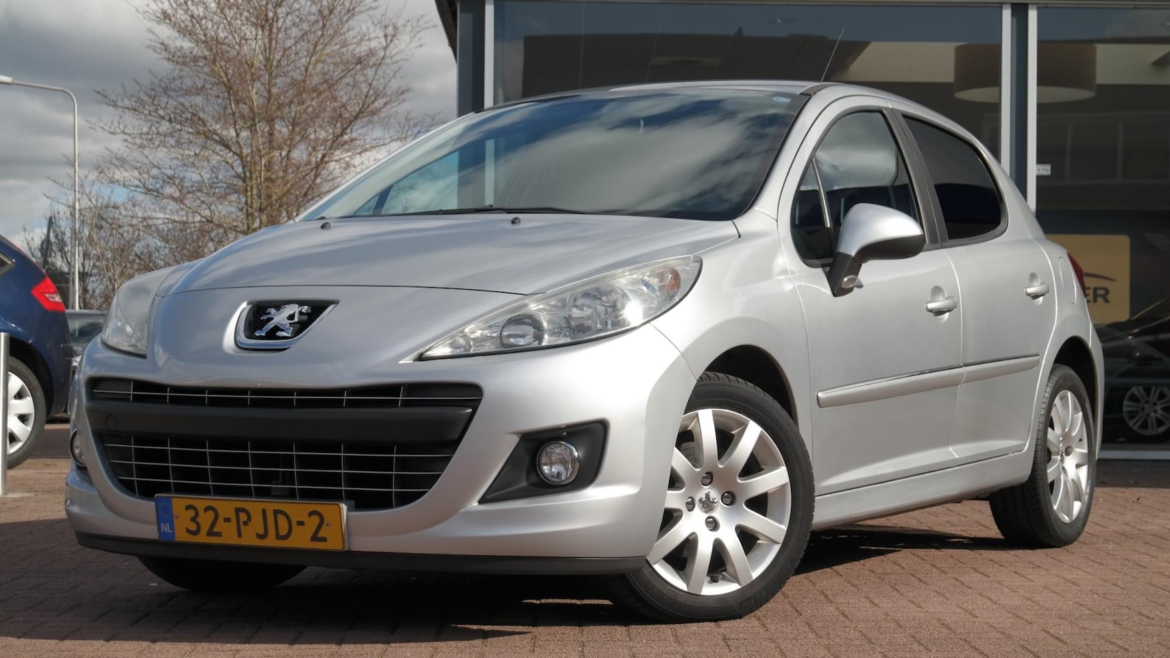 Peugeot 207 - 1.6 VTi Sportium | 5deurs | Airco | Elek. pakket | Inruil mogelijk - AutoWereld.nl