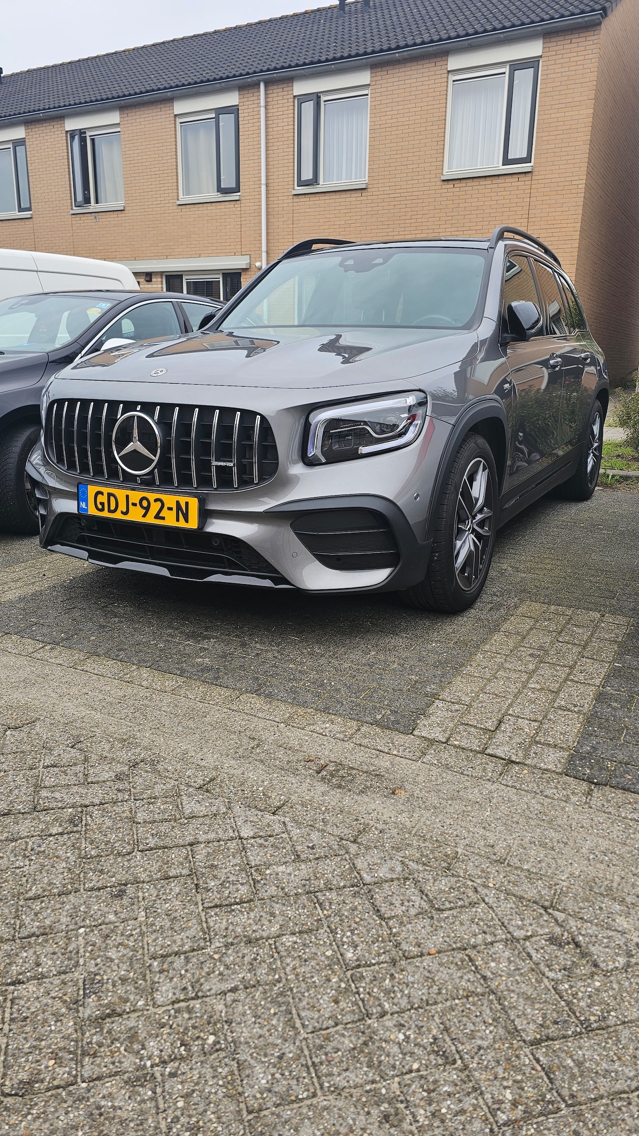 Mercedes-Benz GLB - 35 AMG 4MATIC Premium Plus - AutoWereld.nl