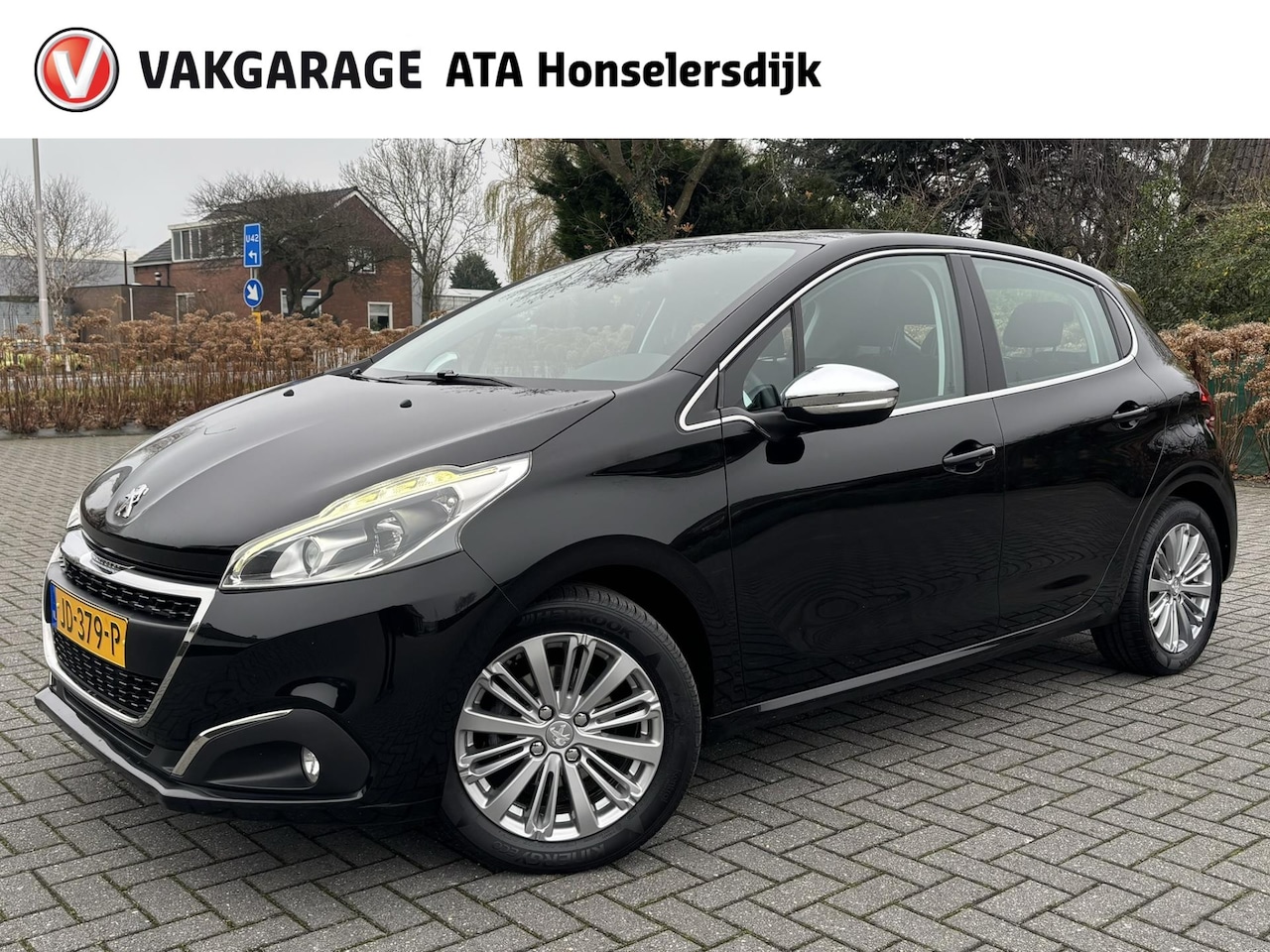 Peugeot 208 - 1.2 PureTech Executive | Cruise control | Climate control | - AutoWereld.nl