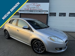 Fiat Bravo - 1.4 T-Jet Ed. SORT AIRCO LEER NAP PDC INRUIL MOG