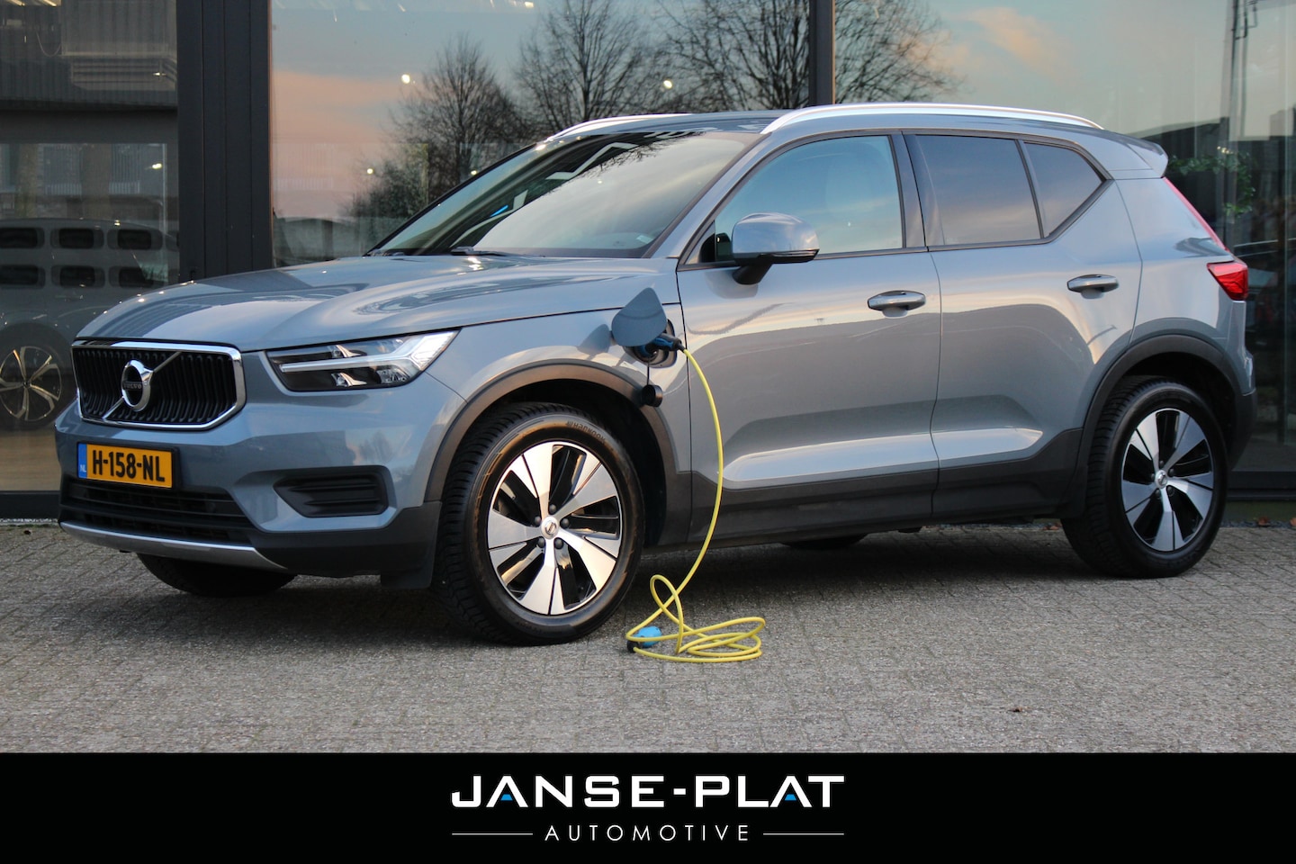 Volvo XC40 - 1.5 T5 Twin Engine Momentum Pro Apple Carplay - AutoWereld.nl