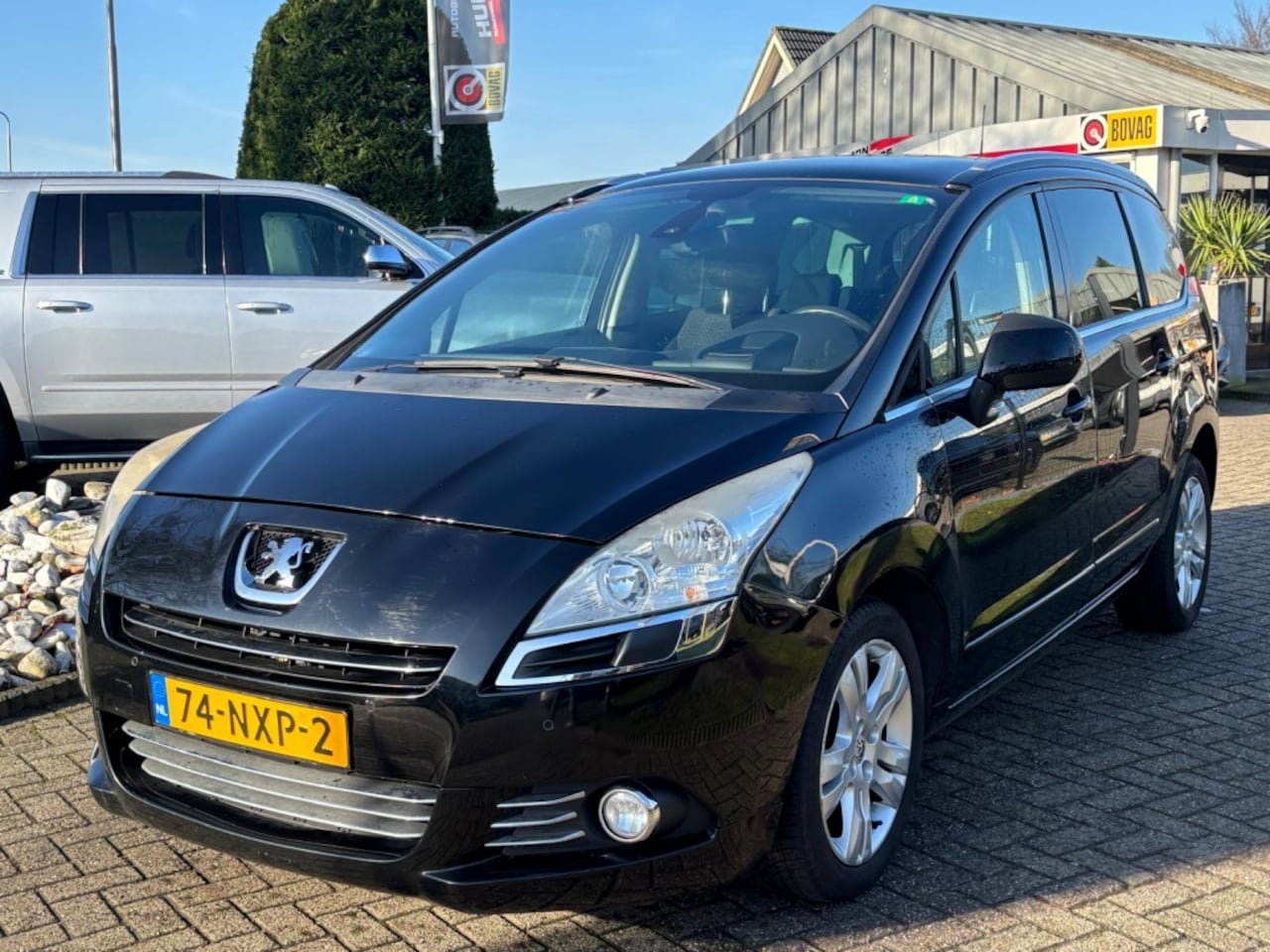 Peugeot 5008 - 1.6 Benzine GT Automaat 7-Persoons - AutoWereld.nl