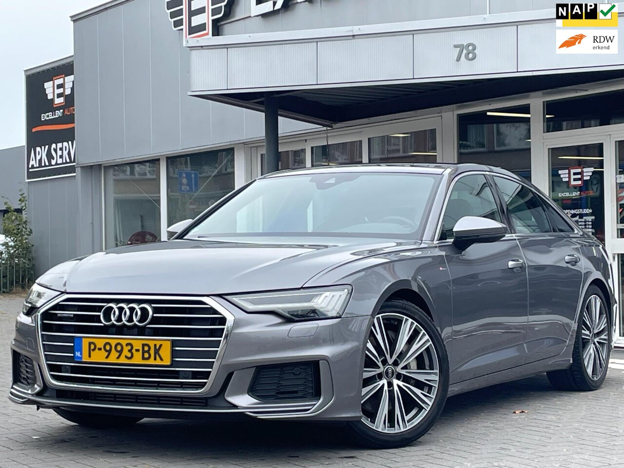 Audi A6 Limousine - 50 TFSI e quattro S edition | Panoramadak - AutoWereld.nl