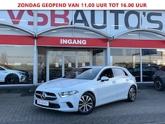 Mercedes-Benz A-klasse - A FACELIFT LED HALF-LEER NAVI CAMERA AIRCO LMV PDC