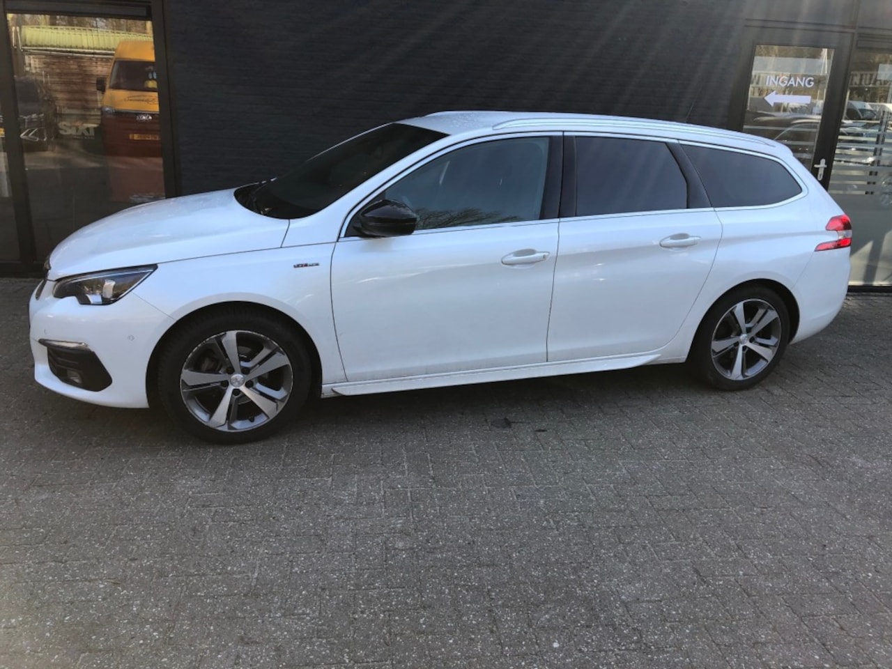 Peugeot 308 - 2.0 blue HDi GT line **trekhaak/ massagestoel** - AutoWereld.nl