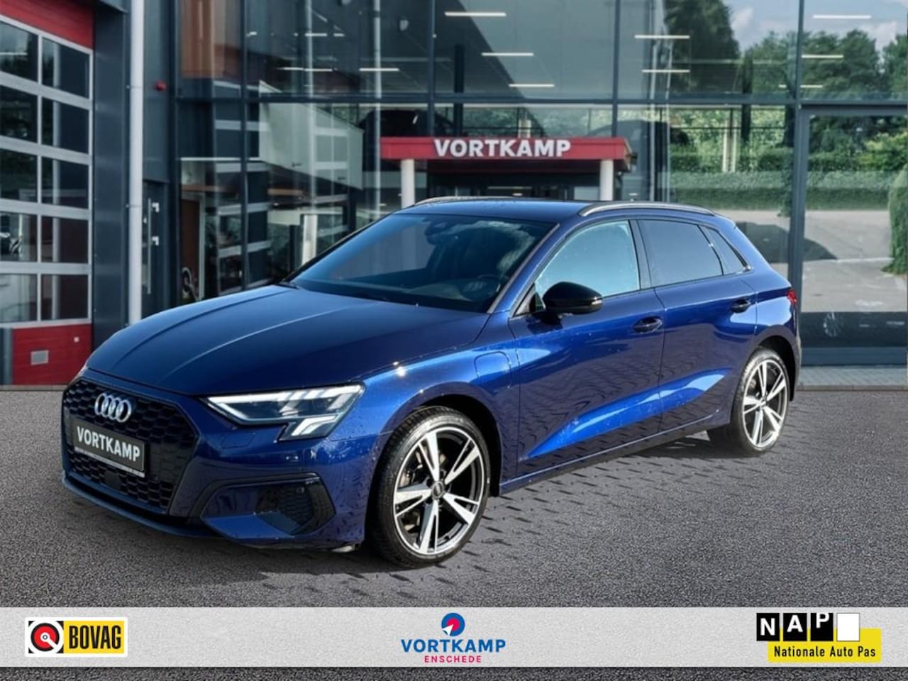 Audi A3 - 40 TFSIe ADVANCED TREKHAAK/LEDER/NAVI/ACC/STOELVERW/PDC/E-KLEP - AutoWereld.nl