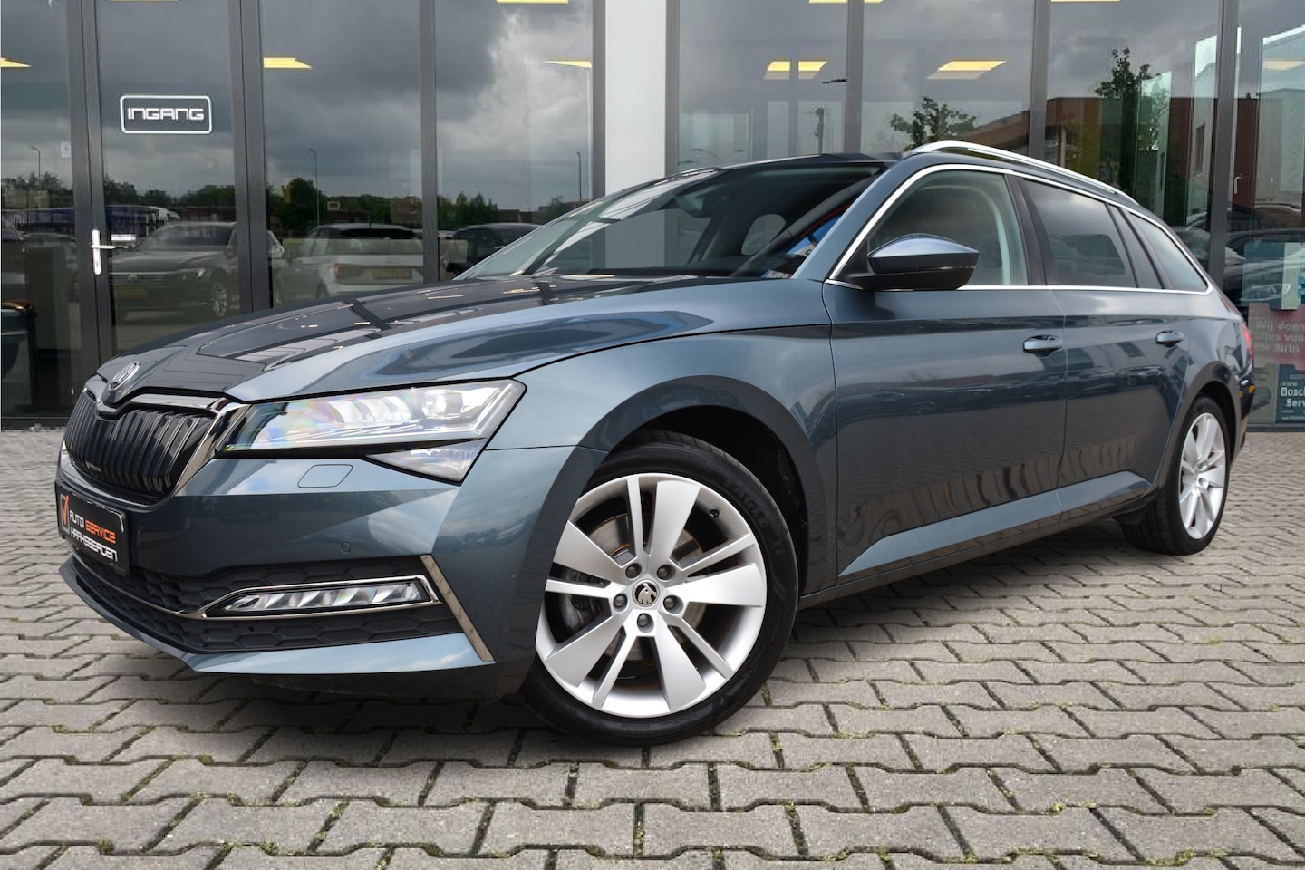 Skoda Superb - 1.4 TSI iV Business Edition Plus | Camera | Trekhaak | ACC | - AutoWereld.nl