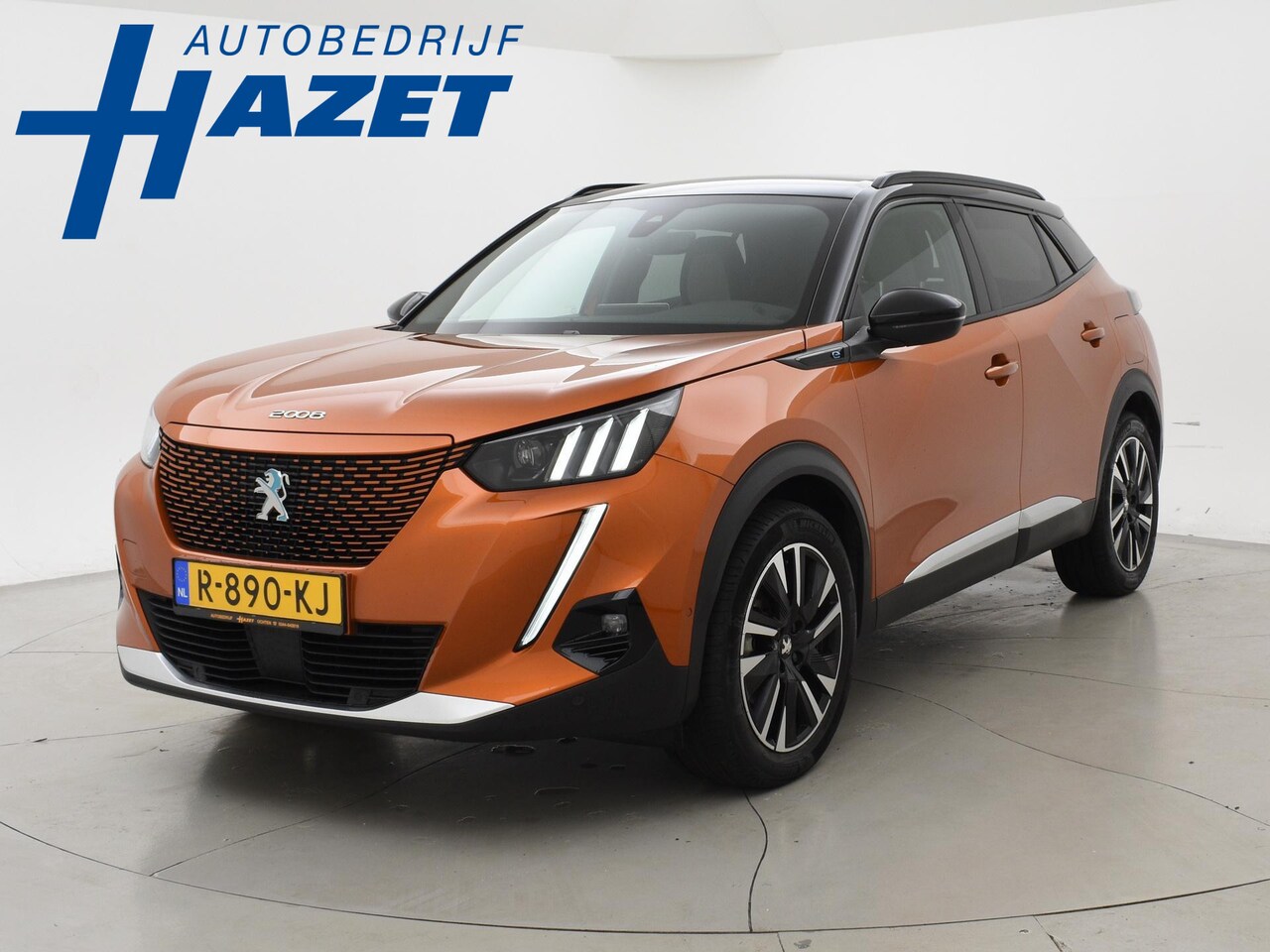 Peugeot e-2008 - EV GT PACK 50 kWh + ADAPTIVE CRUISE | APPLE CARPLAY | SFEERVERLICHTING - AutoWereld.nl