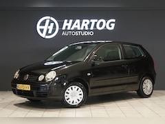 Volkswagen Polo - 1.4-16V Athene + CRUISE CONTROL / TREKHAAK