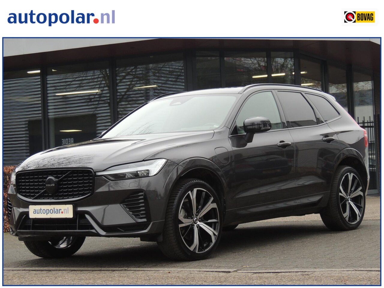 Volvo XC60 - 2.0 T6 Plug-in hybrid AWD Plus Dark Long Range/Panodak/Trekhaak/21inch etc. - AutoWereld.nl