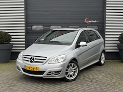 Mercedes-Benz B-klasse - 180 Business Class | Panoramadak | Stoelverwarming | Lichtmetalen Velgen | Airco |