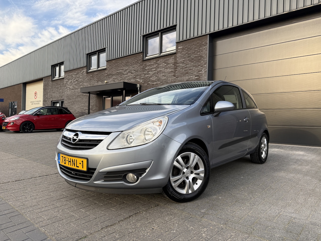 Opel Corsa - 1.4-16V Business | 12MND GARANTIE | AIRCO | CRUISE | LMV | RADIO-CD | - AutoWereld.nl