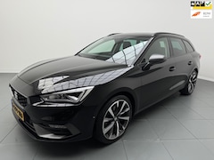 Seat Leon Sportstourer - 1.5 eTSI FR Launch Edition 150 Pk Automaat Airco Navi Xenon Pdc Nap