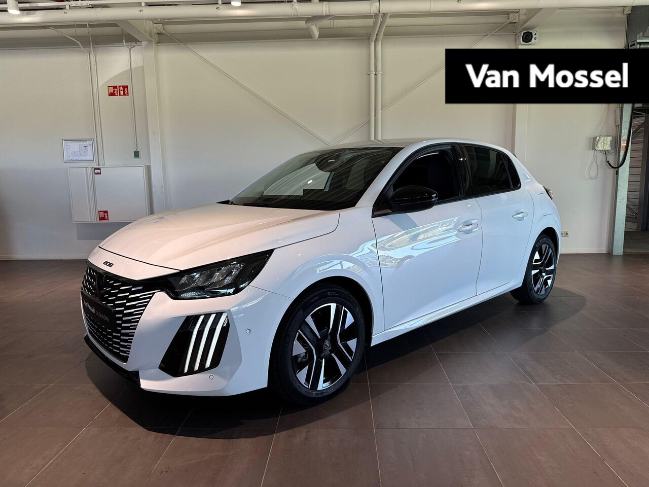 Peugeot 208 - 100 Allure - NIEUW MODEL - STOELVERWARMING - NAV PAKKET - AutoWereld.nl