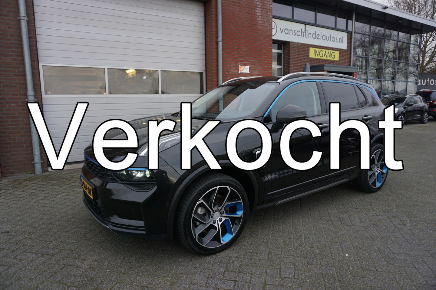 Lynk & Co 01 - 1.5 261PK! ORIGINEEL NEDERLANDS DEALER ONDERHOUDEN 360CAMERA 6,6KWH LADEN PANORAMADAK FULL - AutoWereld.nl