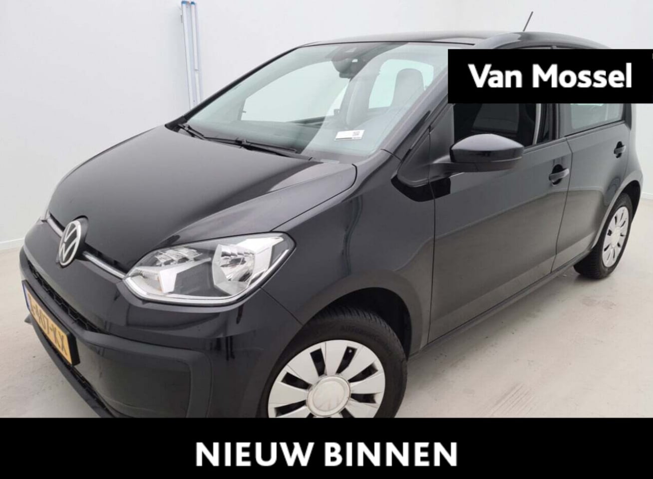 Volkswagen Up! - 1.0 BMT move up! 60 PK | Achteruitrijcamera | Climatronic | Parkeersensoren | DAB+ | Bluet - AutoWereld.nl